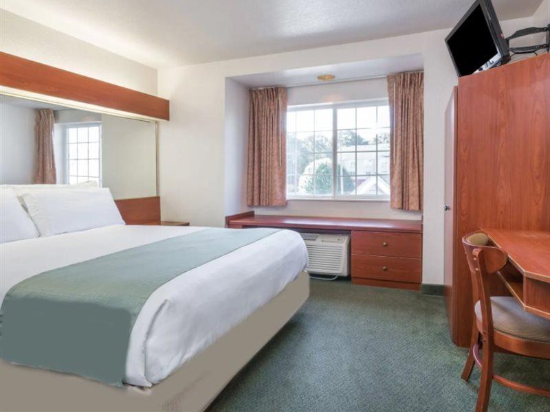 Microtel Inn&Suites Marianna Eksteriør bilde